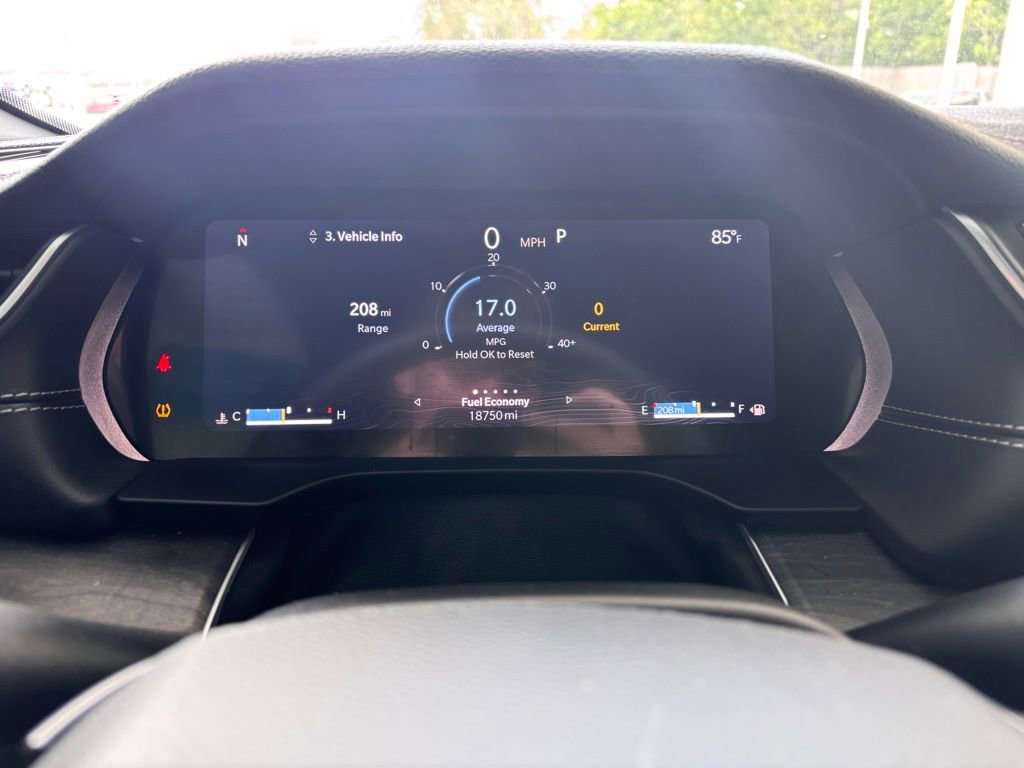 Used 2024 Jeep Grand Cherokee L Limited w/ Black Appearance Package image 24