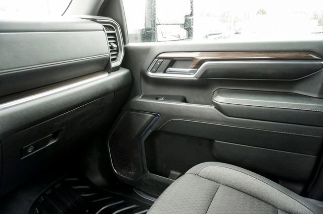 Used 2024 Chevrolet Silverado 3500 LT w/ Convenience Package image 25