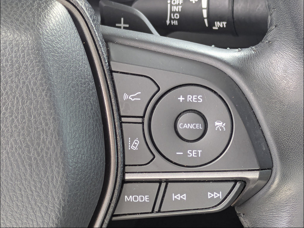 Used 2022 Toyota Camry SE w/ Audio Upgrade Package FWD image 21