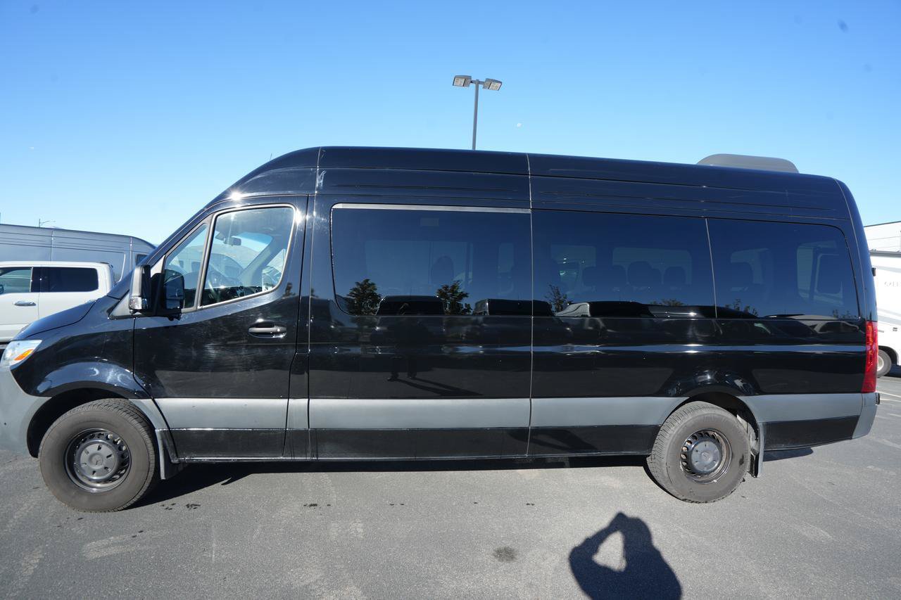 Used 2025 Mercedes-Benz Sprinter 2500 image 4