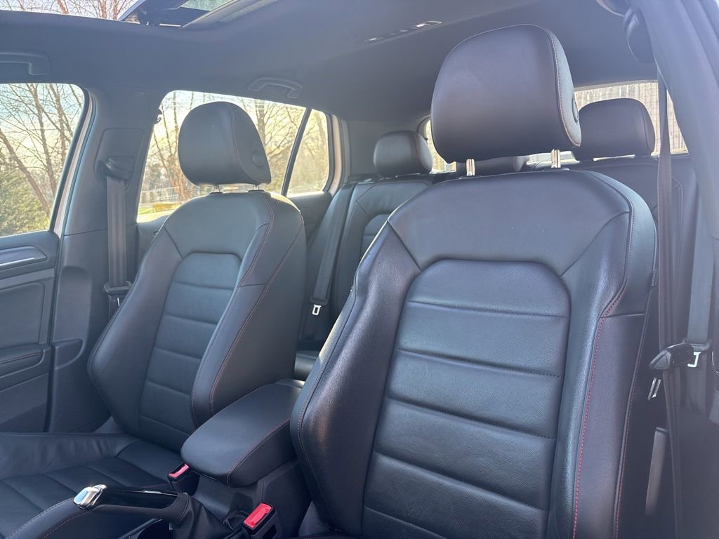 Used 2019 Volkswagen GTI SE image 13