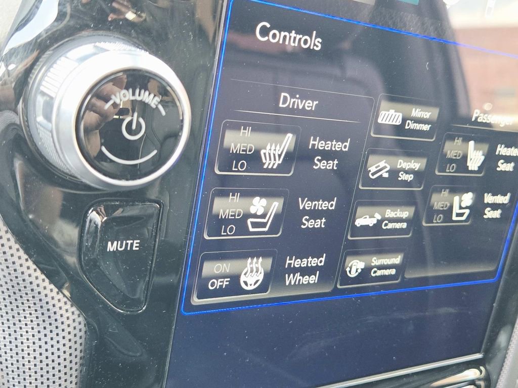 Used 2020 RAM 1500 Limited AWD/4WD image 32