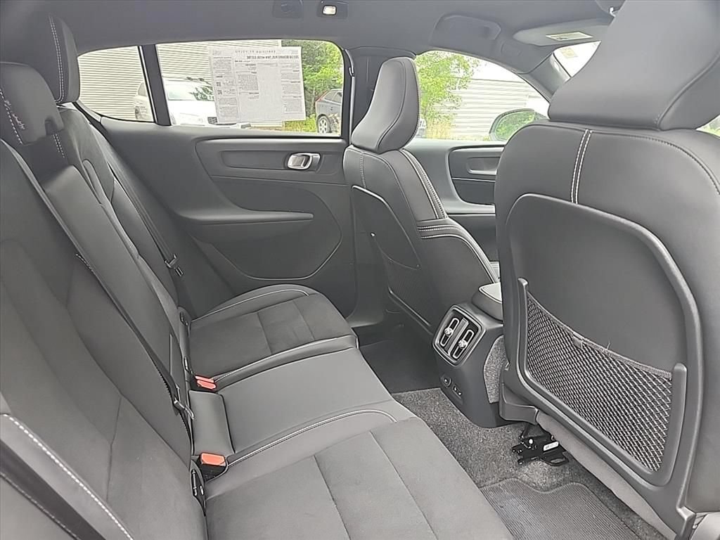 Certified 2023 Volvo C40 P8 Recharge Plus w/ Climate Package AWD/4WD image 31