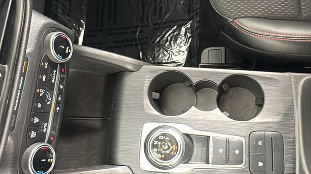 Used 2025 Ford Escape ST-Line Select image 30