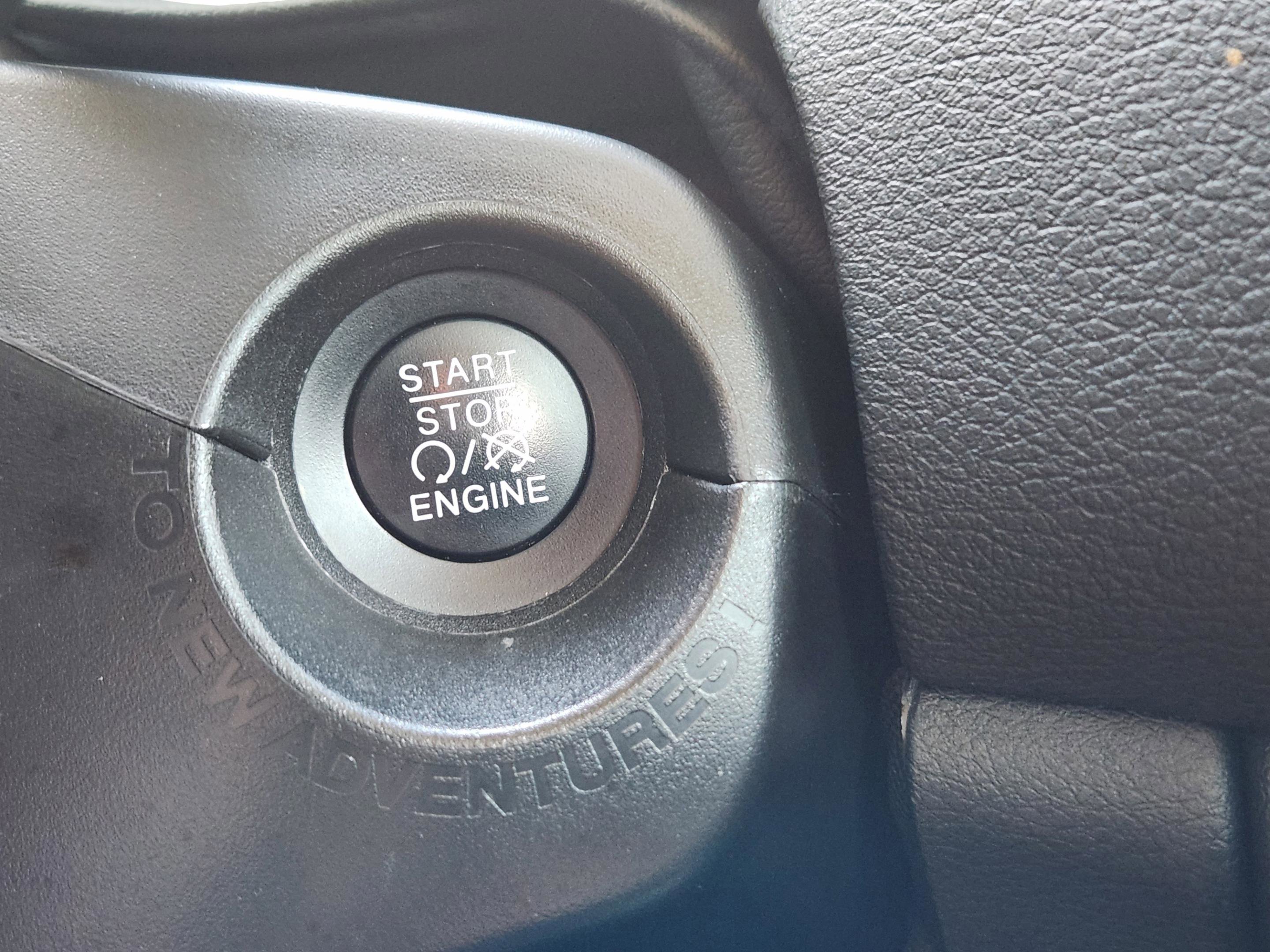 Used 2022 Jeep Renegade Latitude image 18