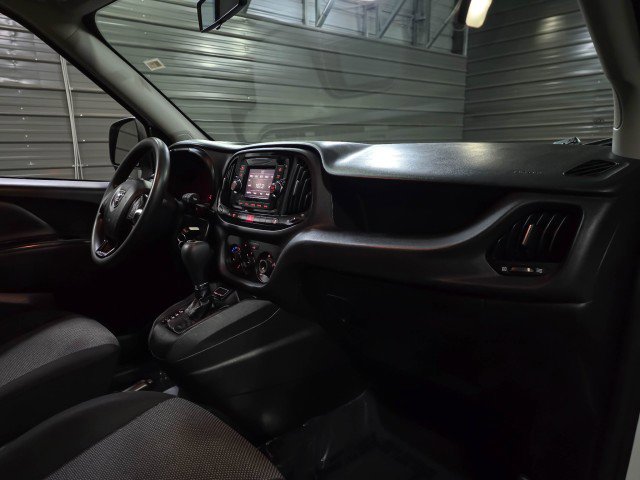 Used 2020 RAM ProMaster City Tradesman image 14