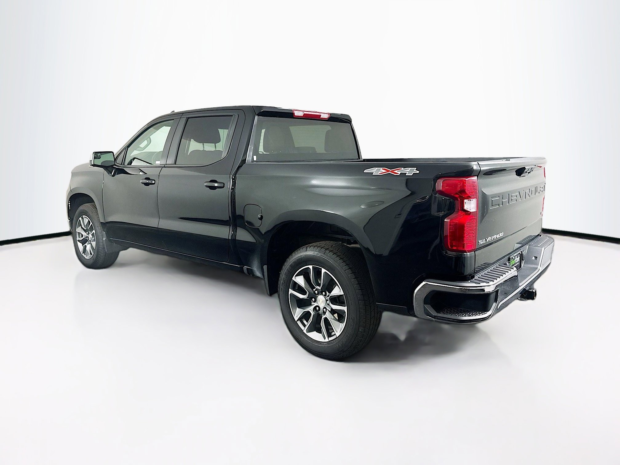 Used 2024 Chevrolet Silverado 1500 LT image 5