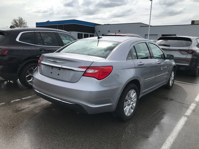 Used 2013 Chrysler 200 LX image 2