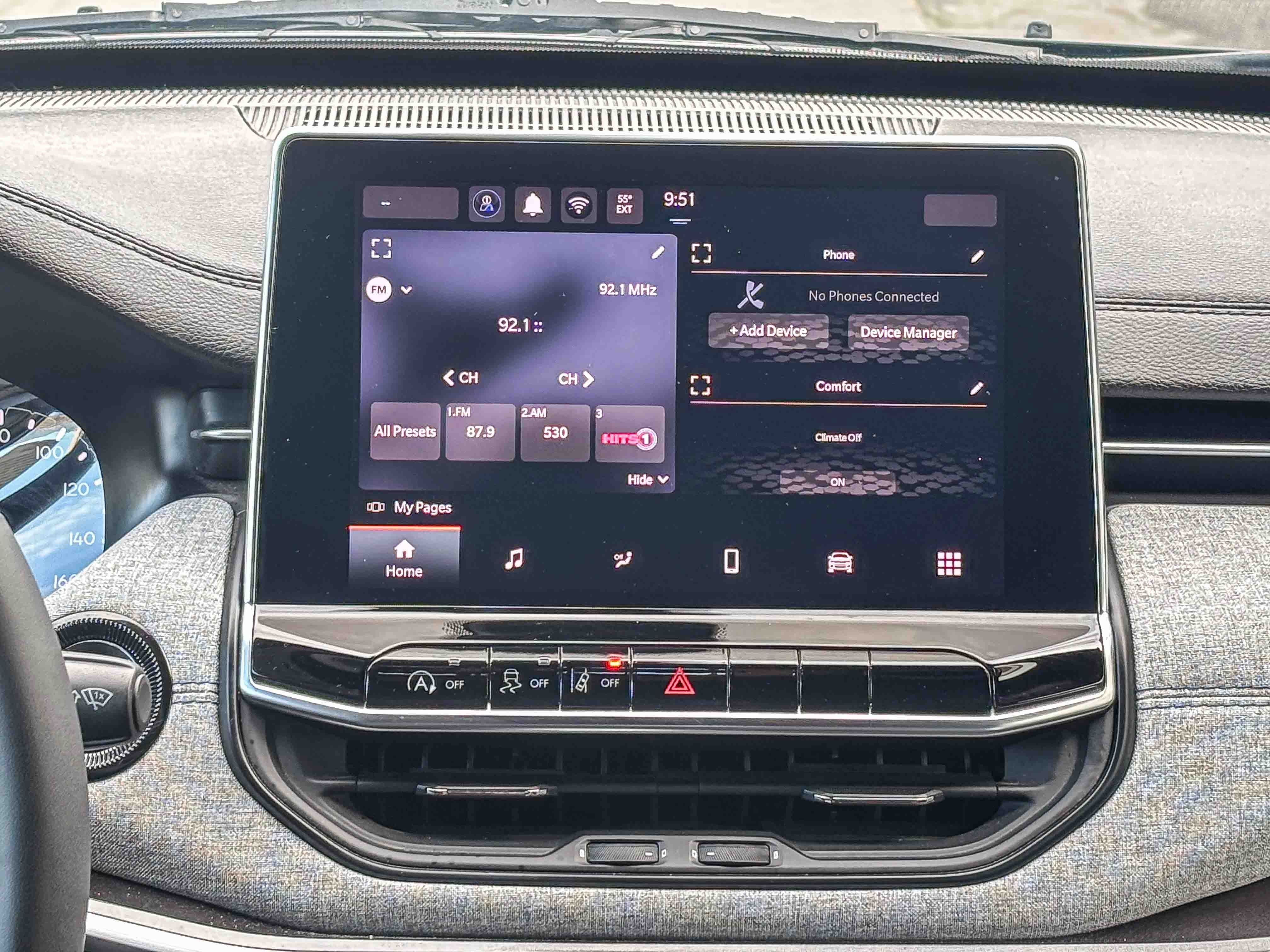 Used 2024 Jeep Compass Latitude image 17