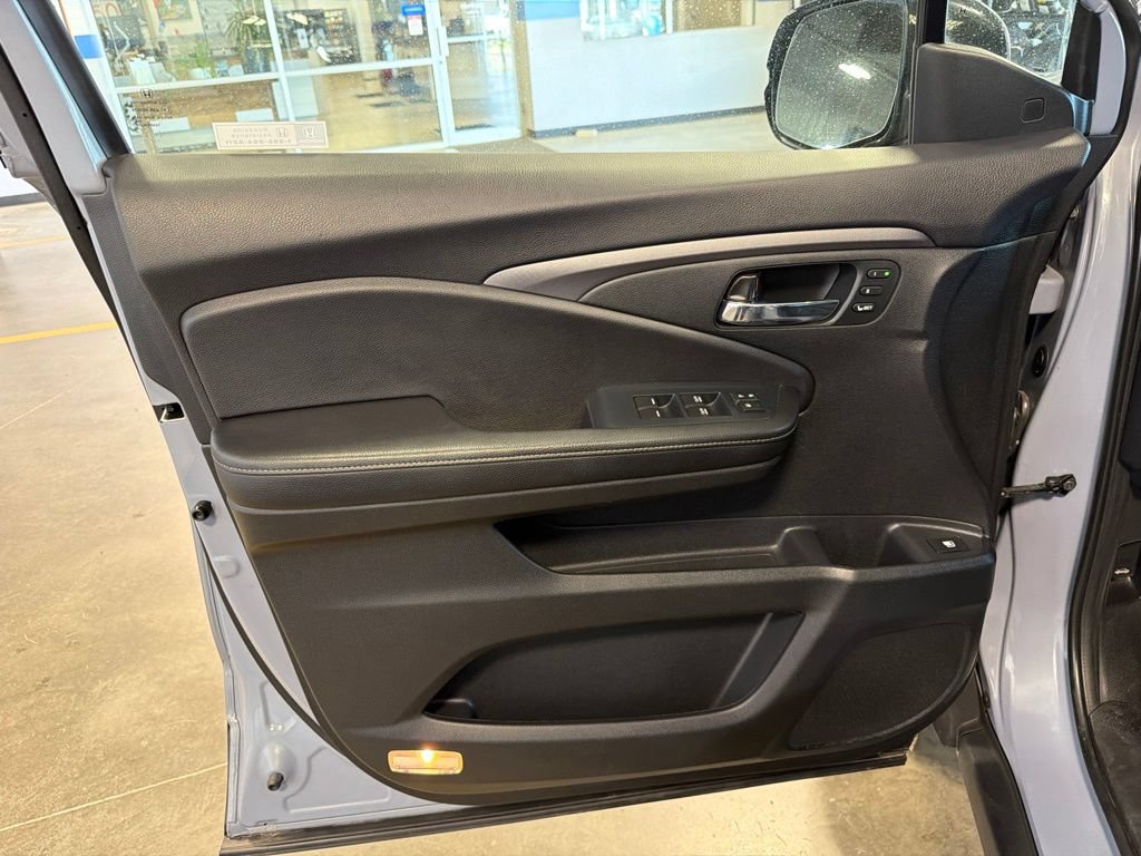 Certified 2023 Honda Ridgeline RTL-E image 24