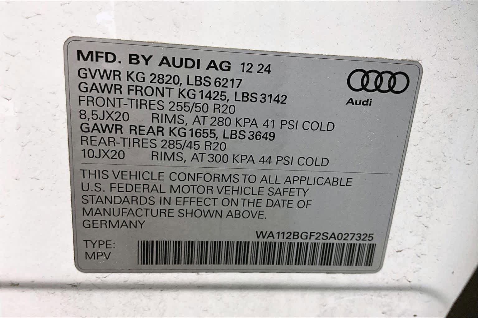 Certified 2025 Audi Q6 e-tron Premium w/ Convenience Package RWD image 32