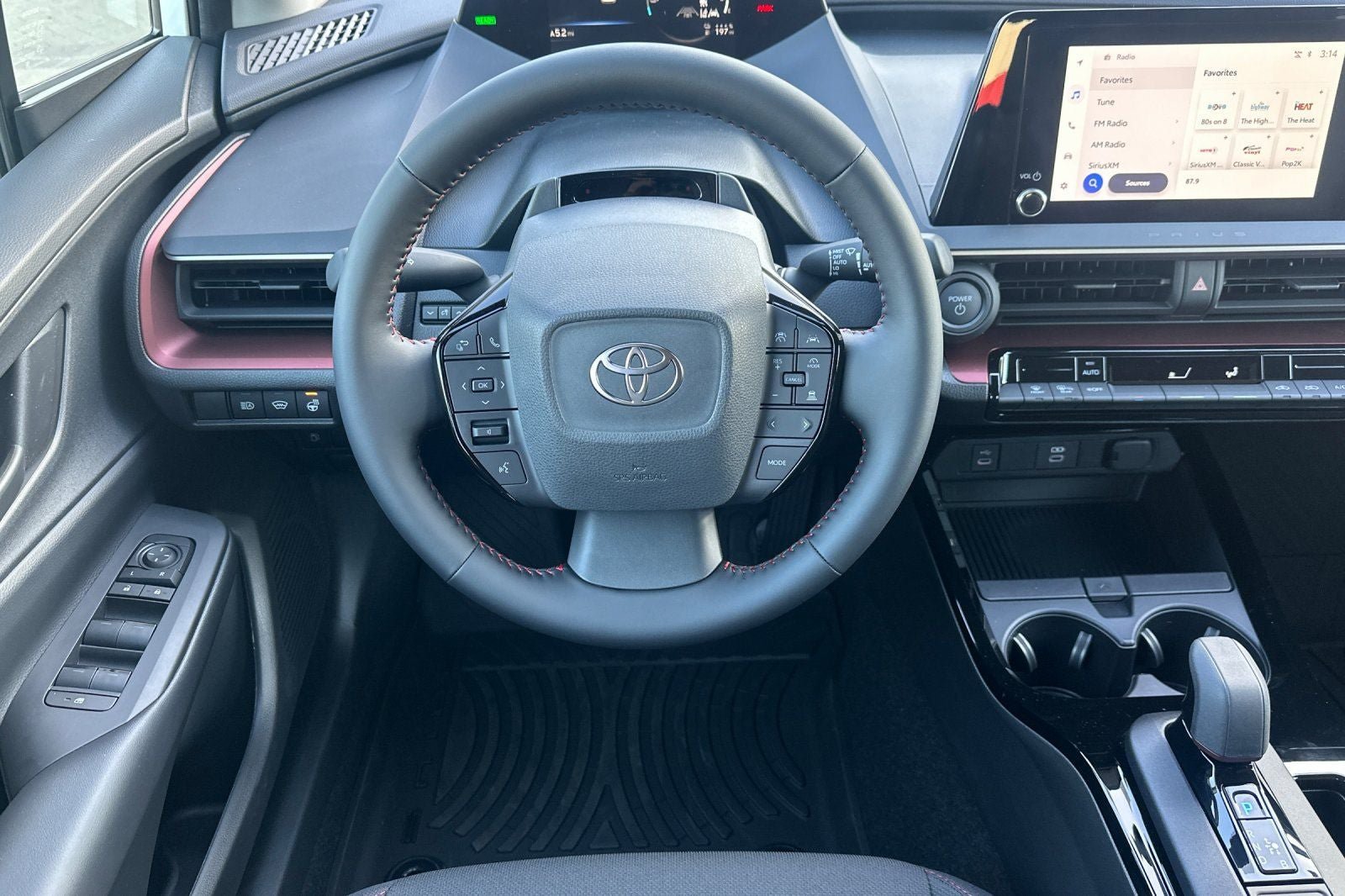 New 2026 Toyota Prius Plug-In Hybrid FWD image 16