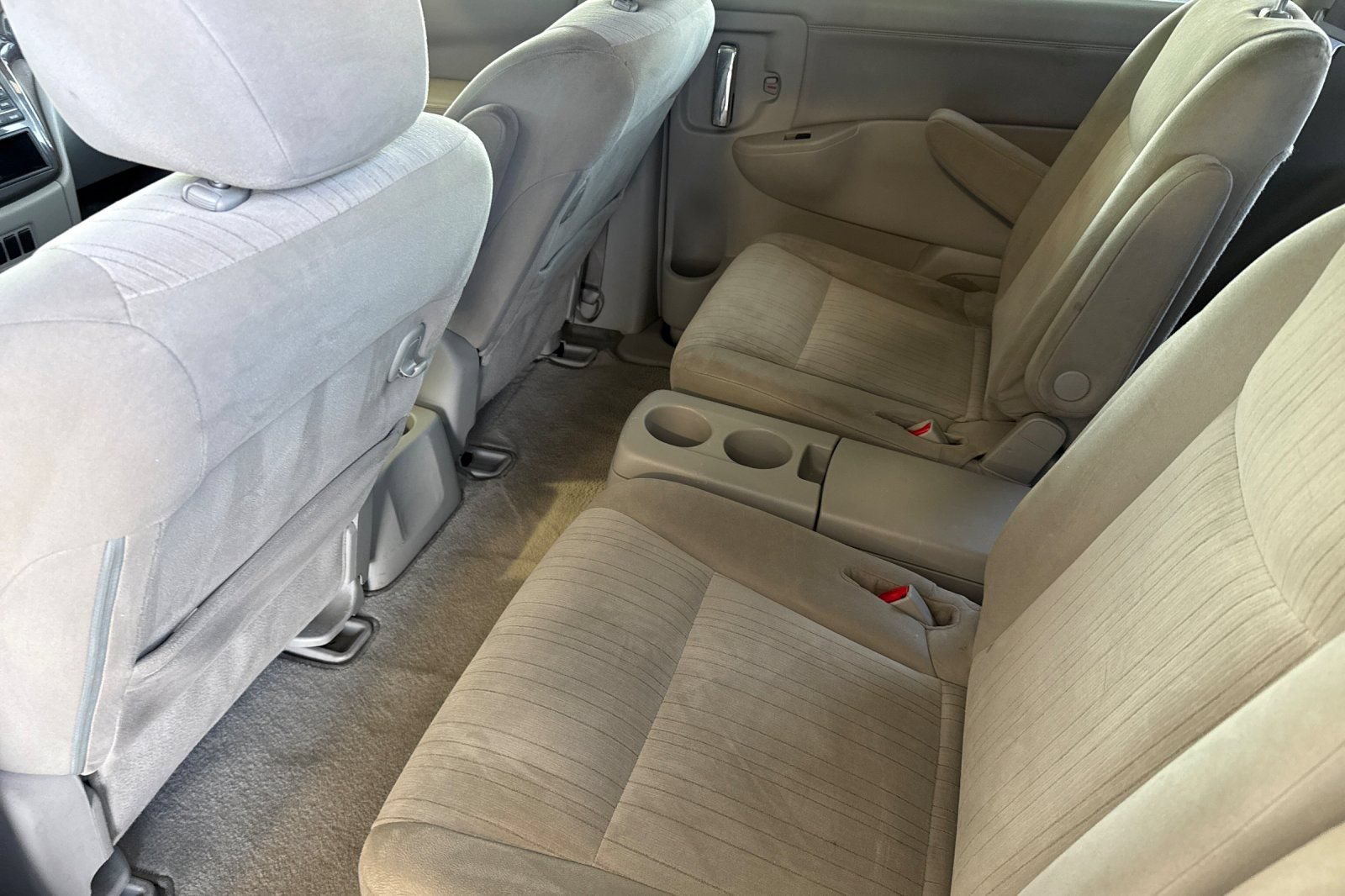 Used 2016 Nissan Quest SV FWD image 15