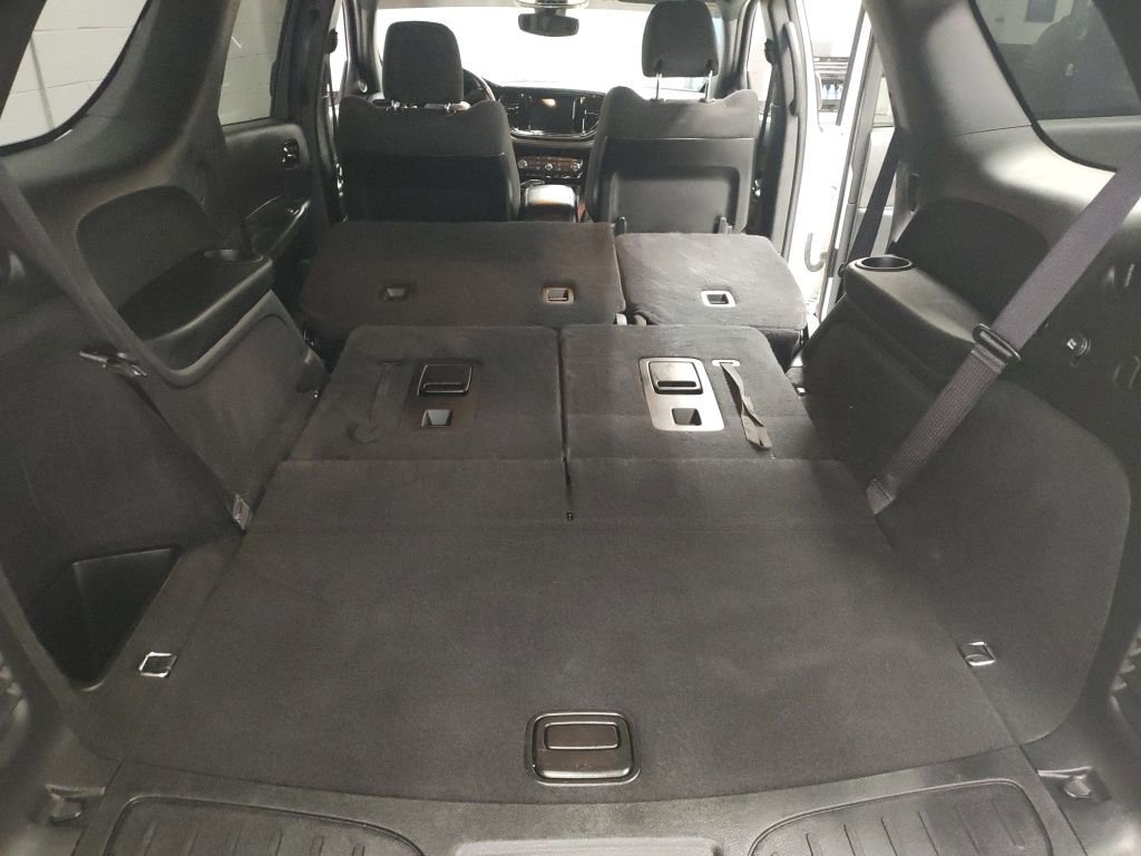 Used 2022 Dodge Durango GT w/ Trailer Tow Group IV AWD/4WD image 17