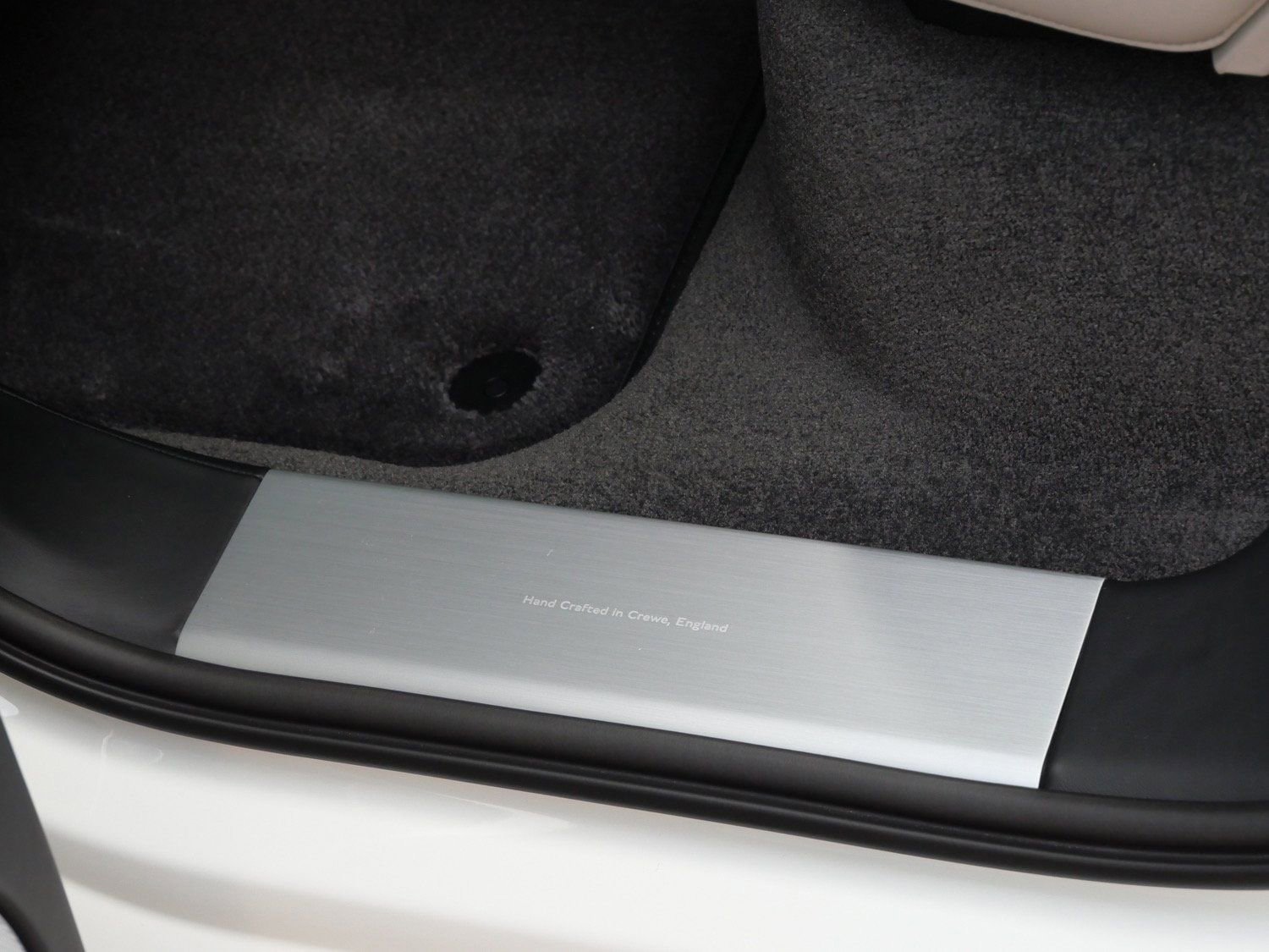 Used 2025 Bentley Bentayga image 15