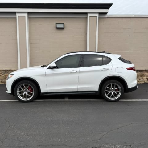 Used 2018 Alfa Romeo Stelvio Ti Sport AWD/4WD image 14