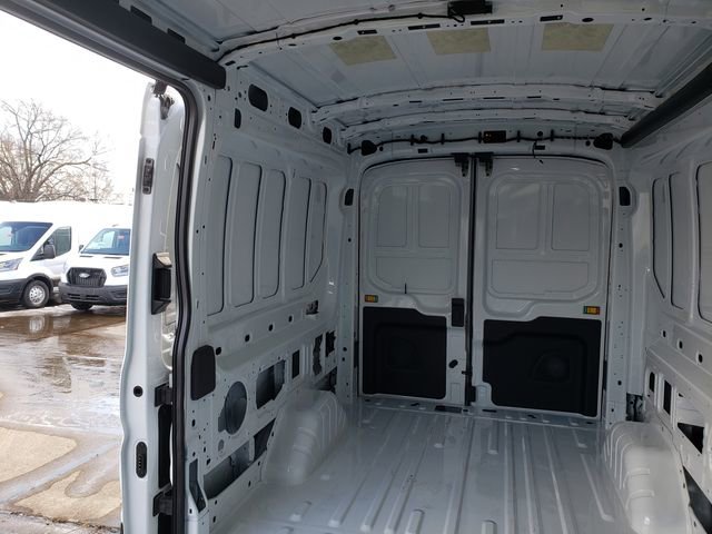 New 2026 Ford Transit 250 148 Medium Roof RWD image 17