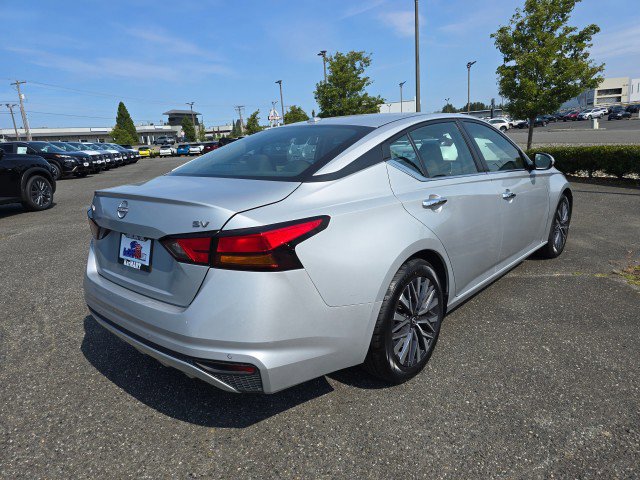 Used 2023 Nissan Altima 2.5 SV image 4