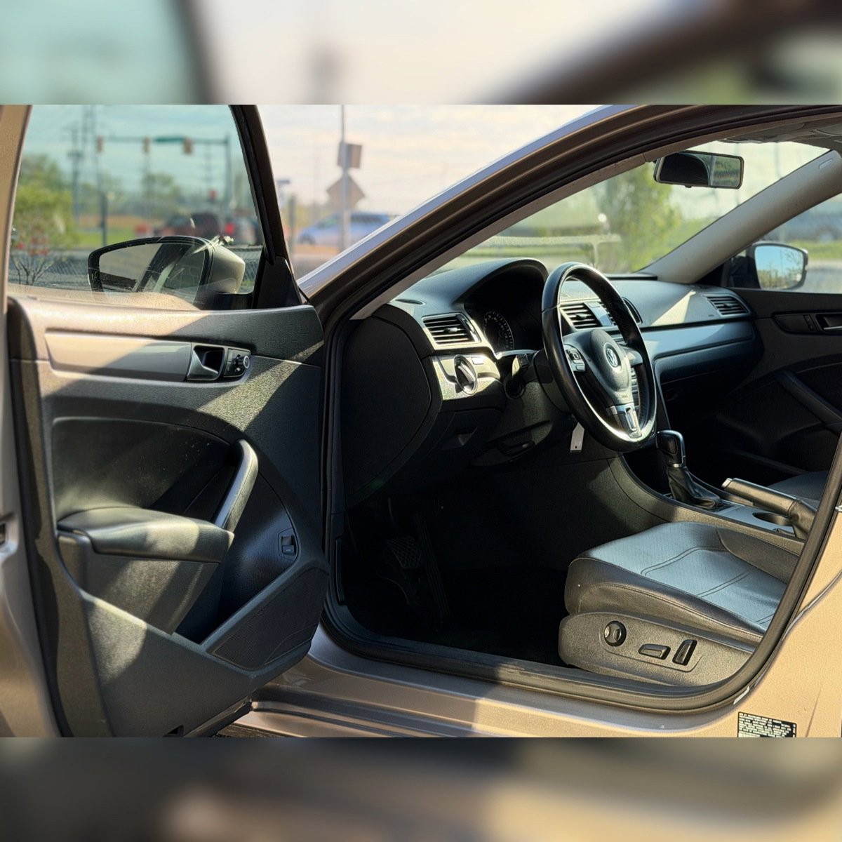 Used 2015 Volkswagen Passat 1.8T S FWD image 6