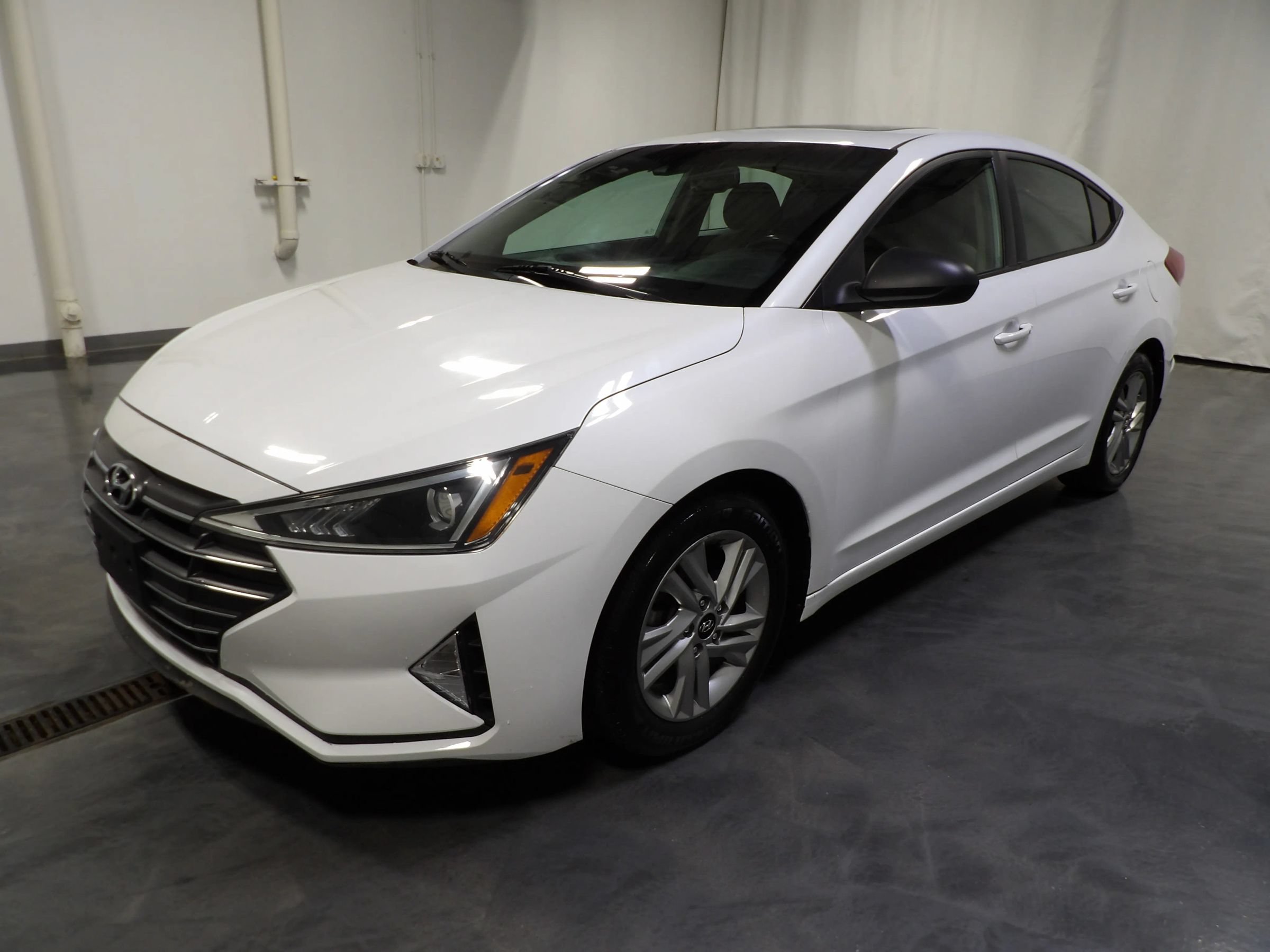 Used 2020 Hyundai Elantra Value Edition w/ Cargo Package (C1) FWD image 3