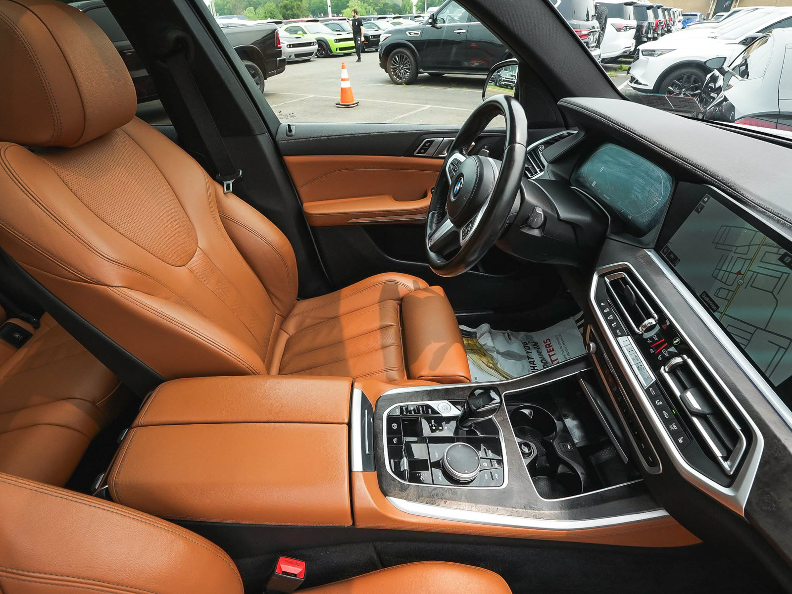 Used 2022 BMW X5 xDrive40i w/ M Sport Package AWD/4WD image 44