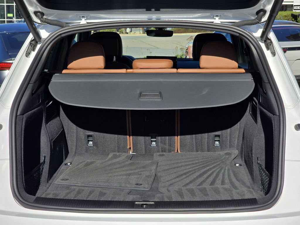 Used 2023 Audi Q5 2.0T Premium w/ Convenience Package image 13