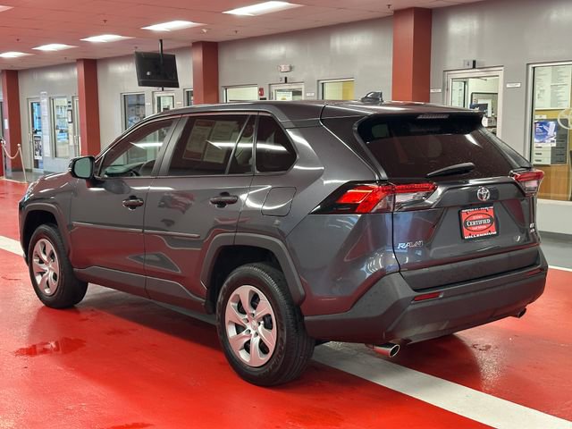 Used 2023 Toyota RAV4 LE AWD/4WD image 5