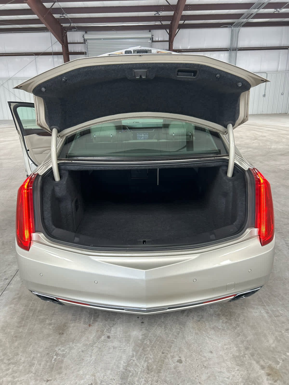 Used 2015 Cadillac XTS Luxury w/ Driver Awareness Package image 6
