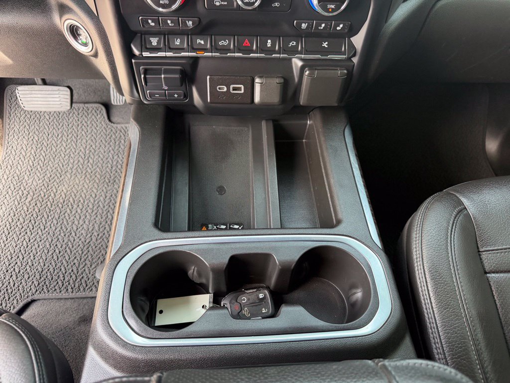 Used 2022 GMC Sierra 3500 Denali AWD/4WD image 35