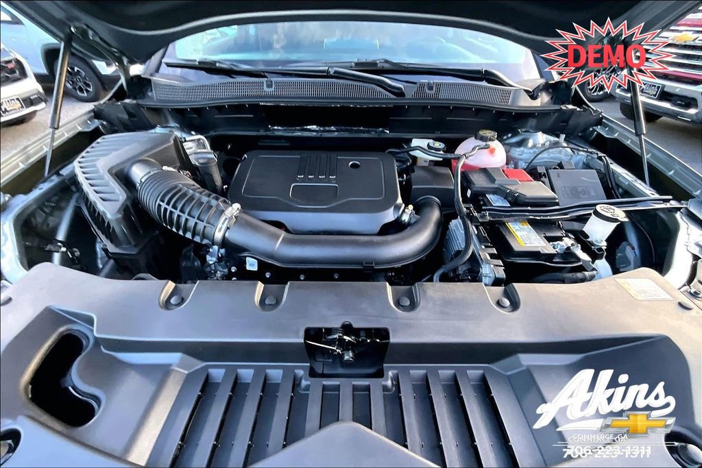 New 2026 Chevrolet Blazer LT w/ Sound & Technology Package FWD image 17