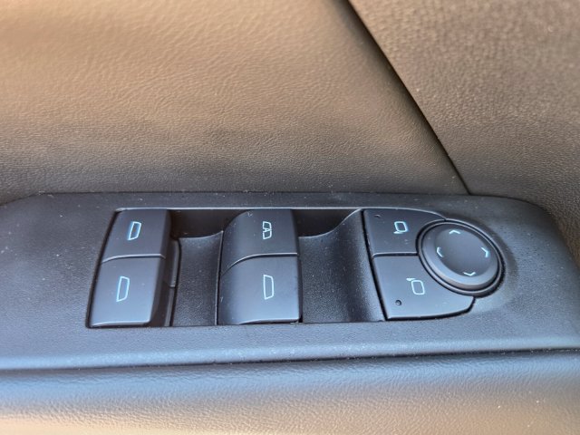 Used 2025 GMC Terrain Elevation AWD/4WD image 37