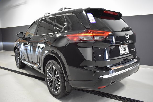 New 2026 Nissan Rogue Platinum image 3