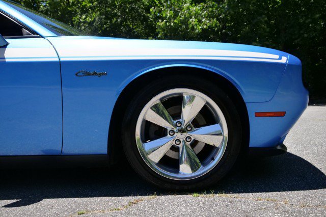 Used 2016 Dodge Challenger R/T Plus RWD image 37