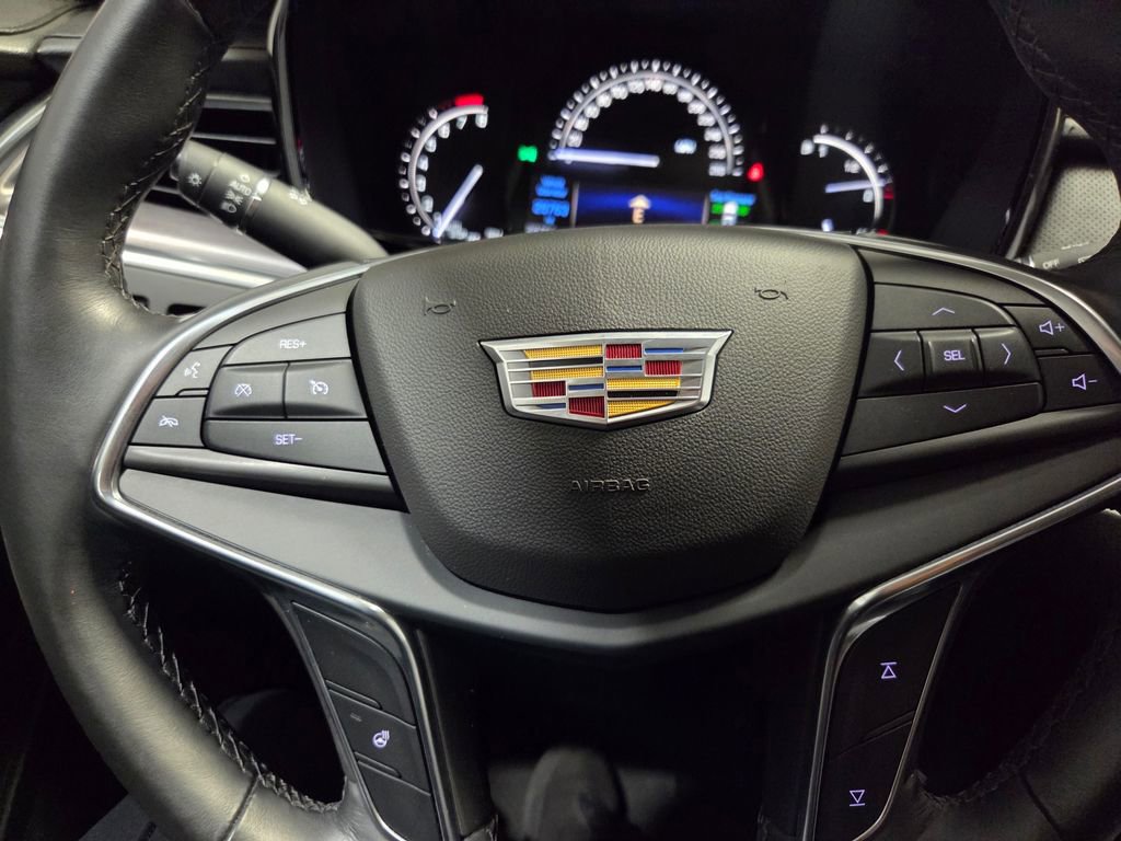 Used 2018 Cadillac XT5 Luxury image 19