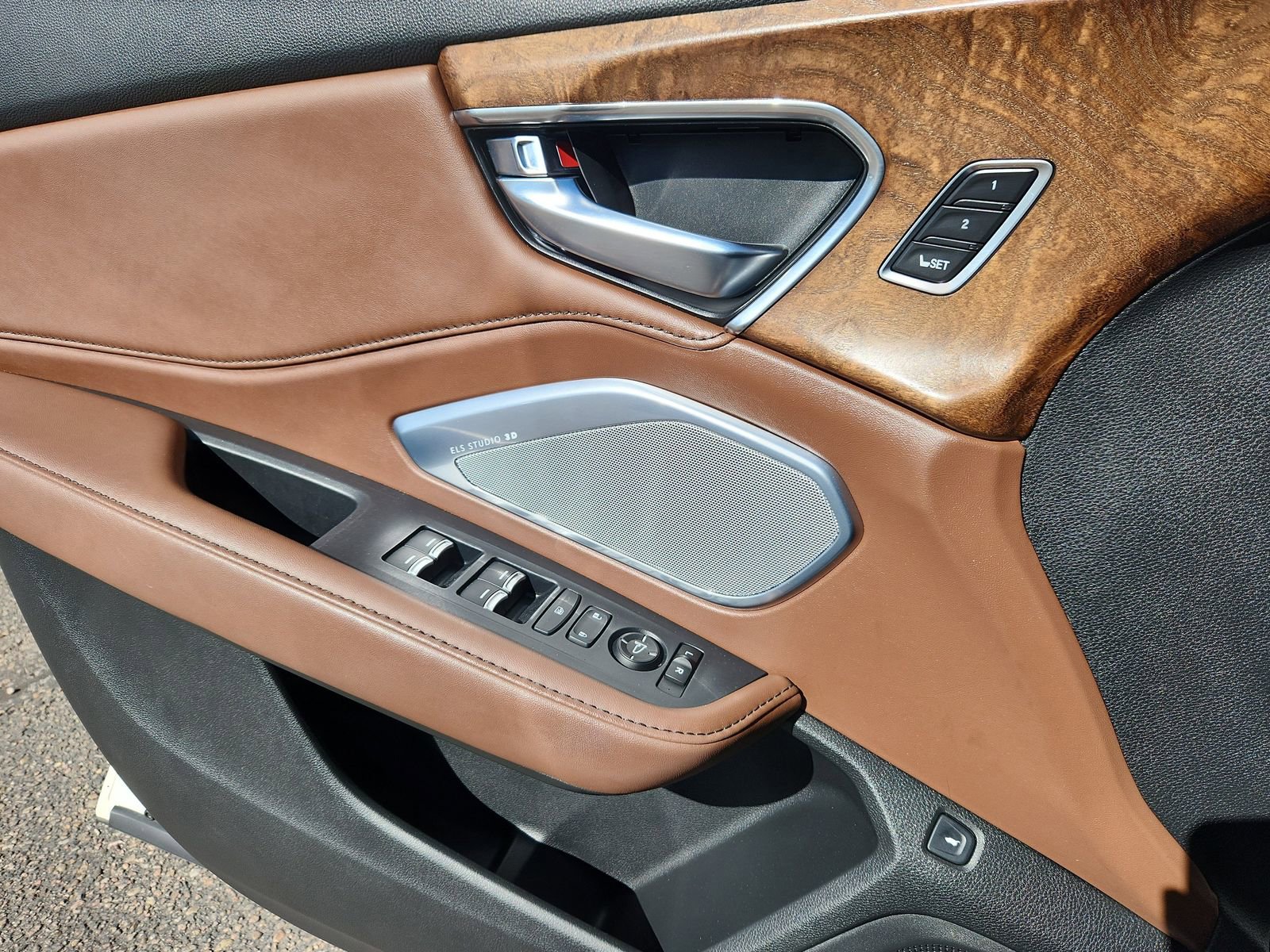 Used 2019 Acura RDX AWD w/ Advance Package image 9