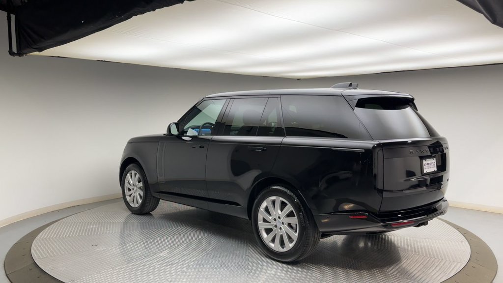 Certified 2025 Land Rover Range Rover SE AWD/4WD image 4