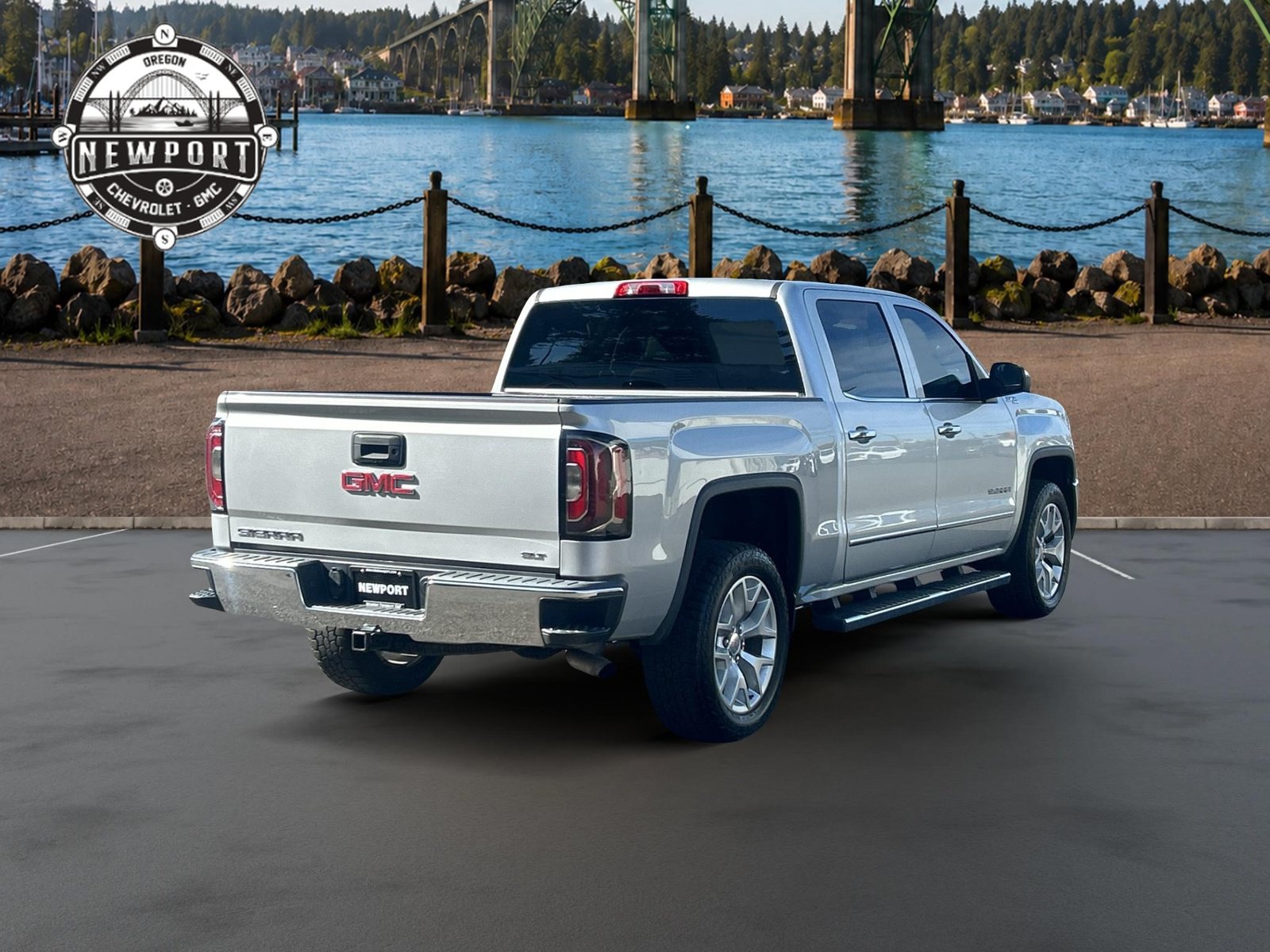 Used 2018 GMC Sierra 1500 SLT w/ SLT Premium Package AWD/4WD image 5