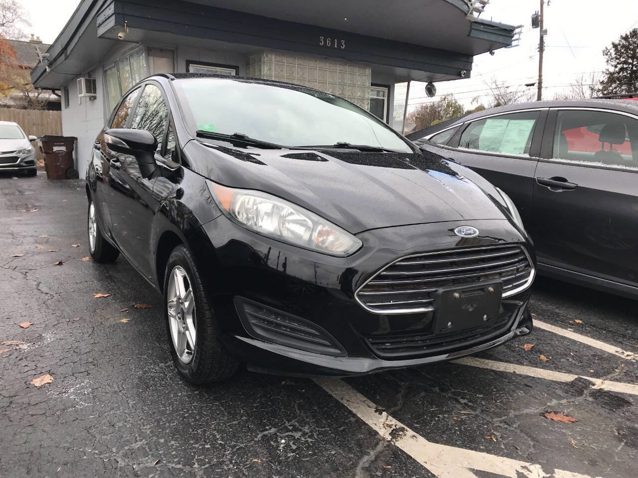 Used 2017 Ford Fiesta SE w/ Cold Weather Package image 2