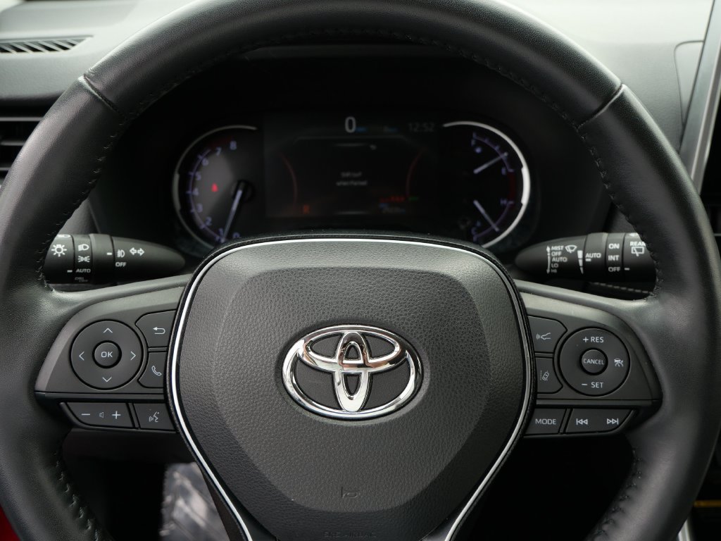 Certified 2020 Toyota RAV4 Limited AWD/4WD image 26