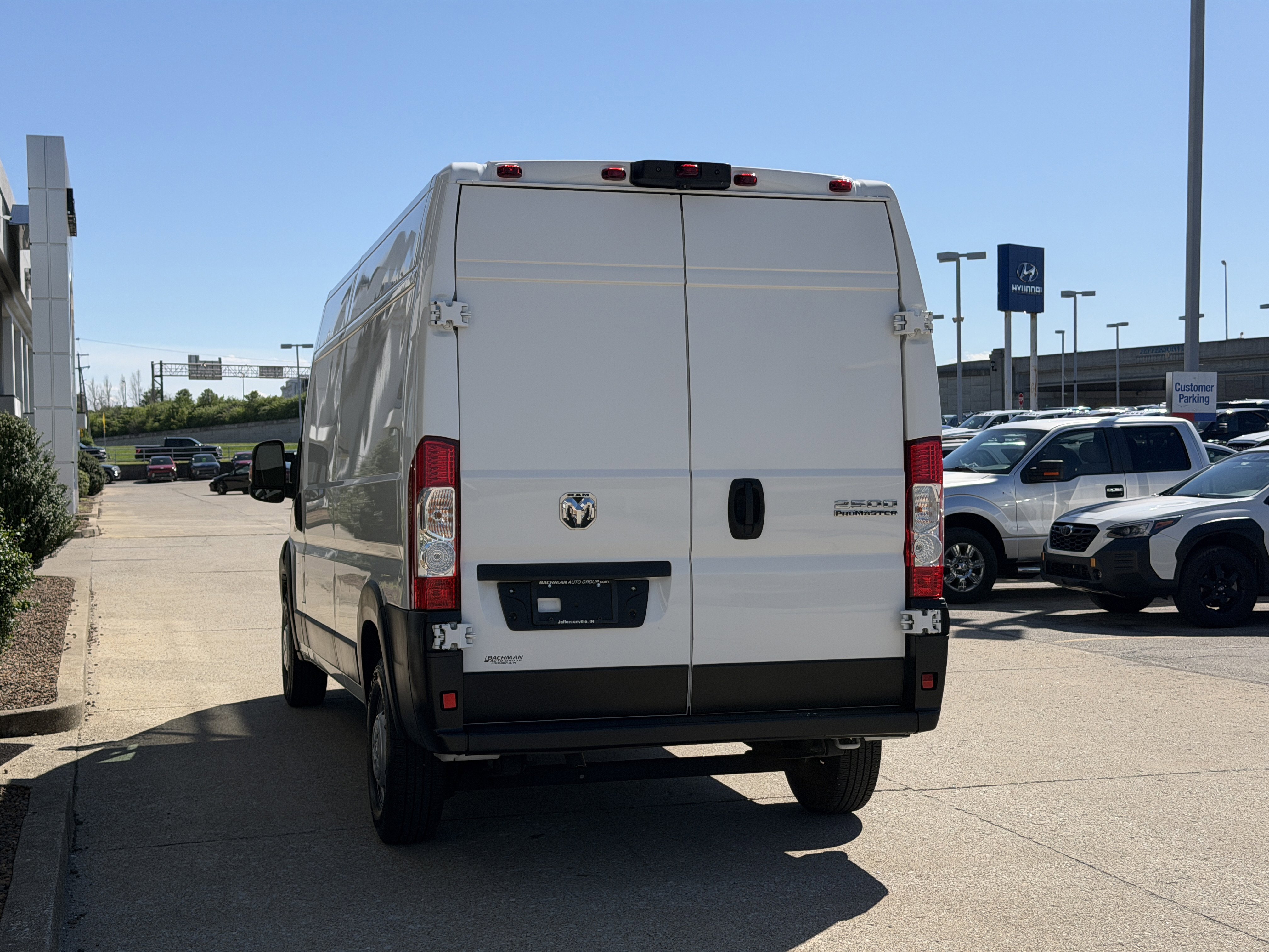 Used 2023 RAM ProMaster 2500 image 7