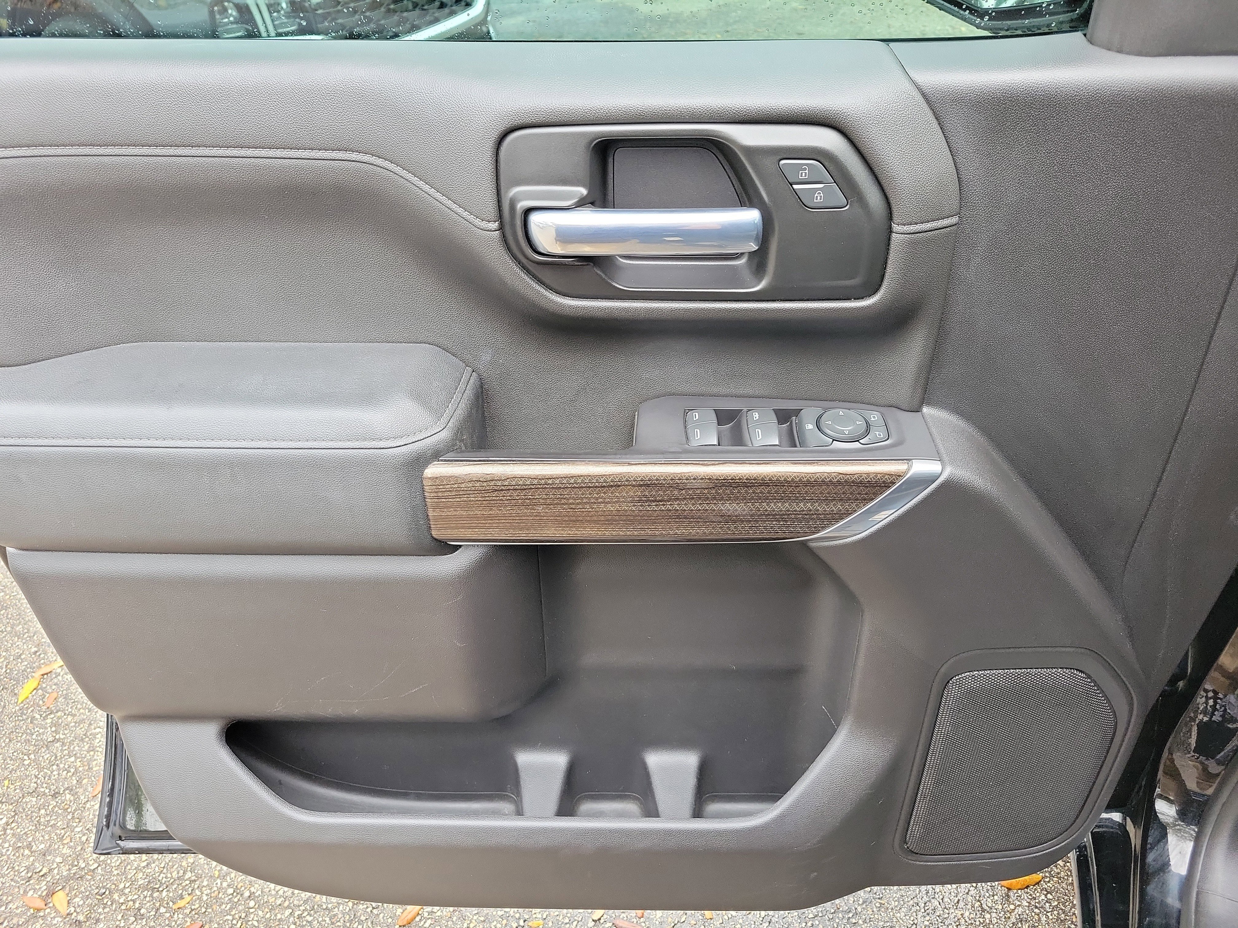 Used 2020 Chevrolet Silverado 1500 LT w/ All-Star Edition image 18