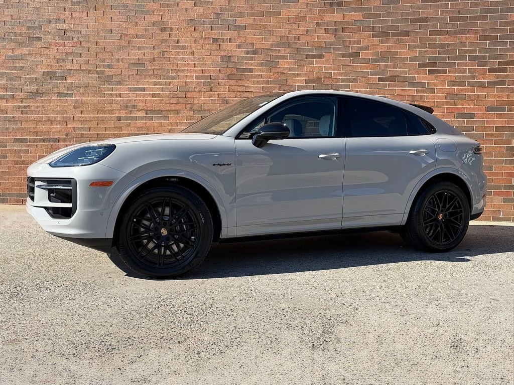 New 2026 Porsche Cayenne E-Hybrid Coupe image 1
