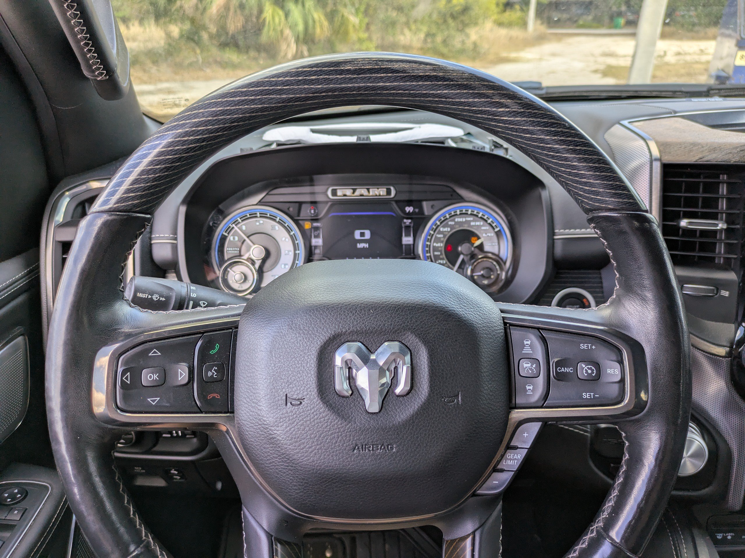 Used 2019 RAM 1500 Limited RWD image 24