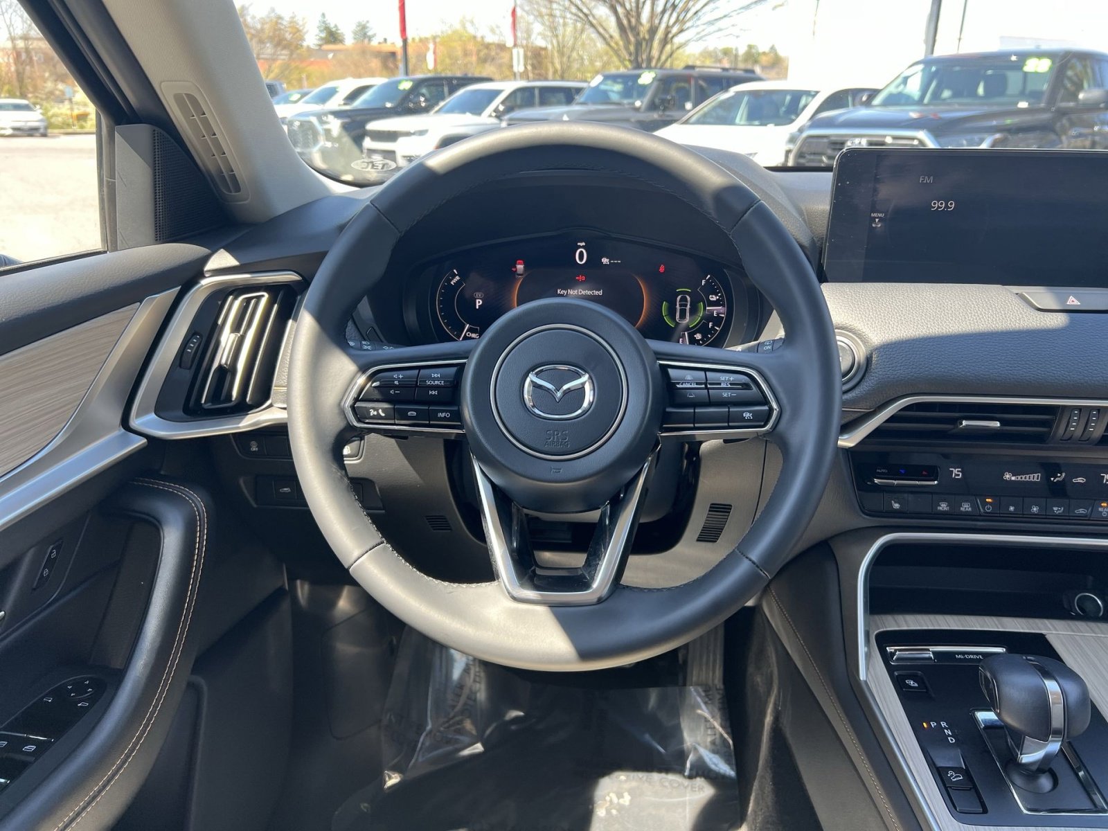 Used 2025 MAZDA CX-90 Plug-In Hybrid w/ Preferred image 16