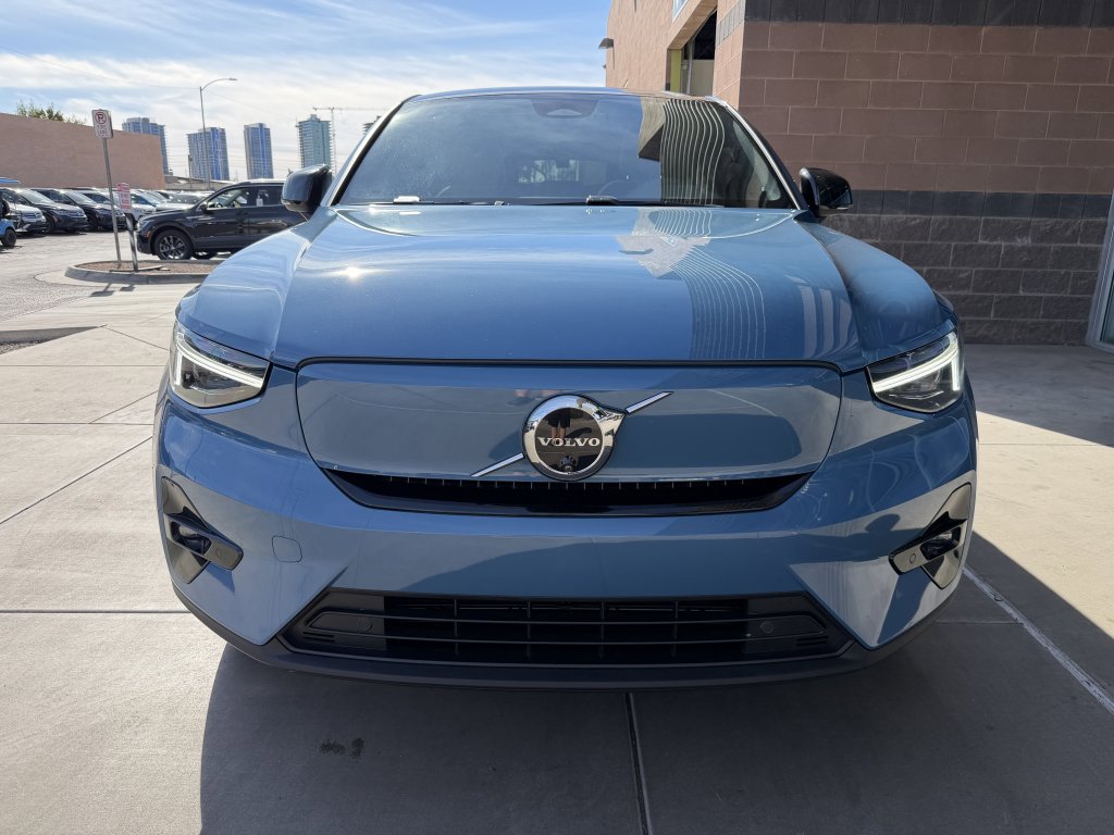 Used 2024 Volvo C40 P8 Recharge Ultimate w/ Protection Package Premier image 10