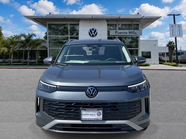 New 2026 Volkswagen Tiguan SE FWD image 2