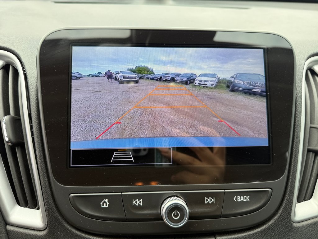 Used 2024 Chevrolet Malibu LT FWD image 29