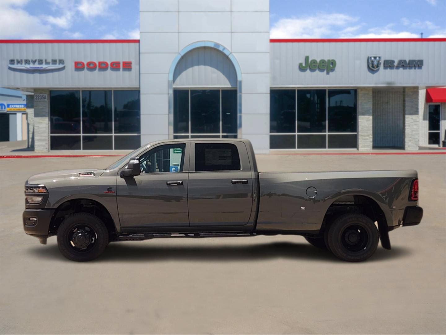 New 2026 RAM 3500 Tradesman AWD/4WD image 3