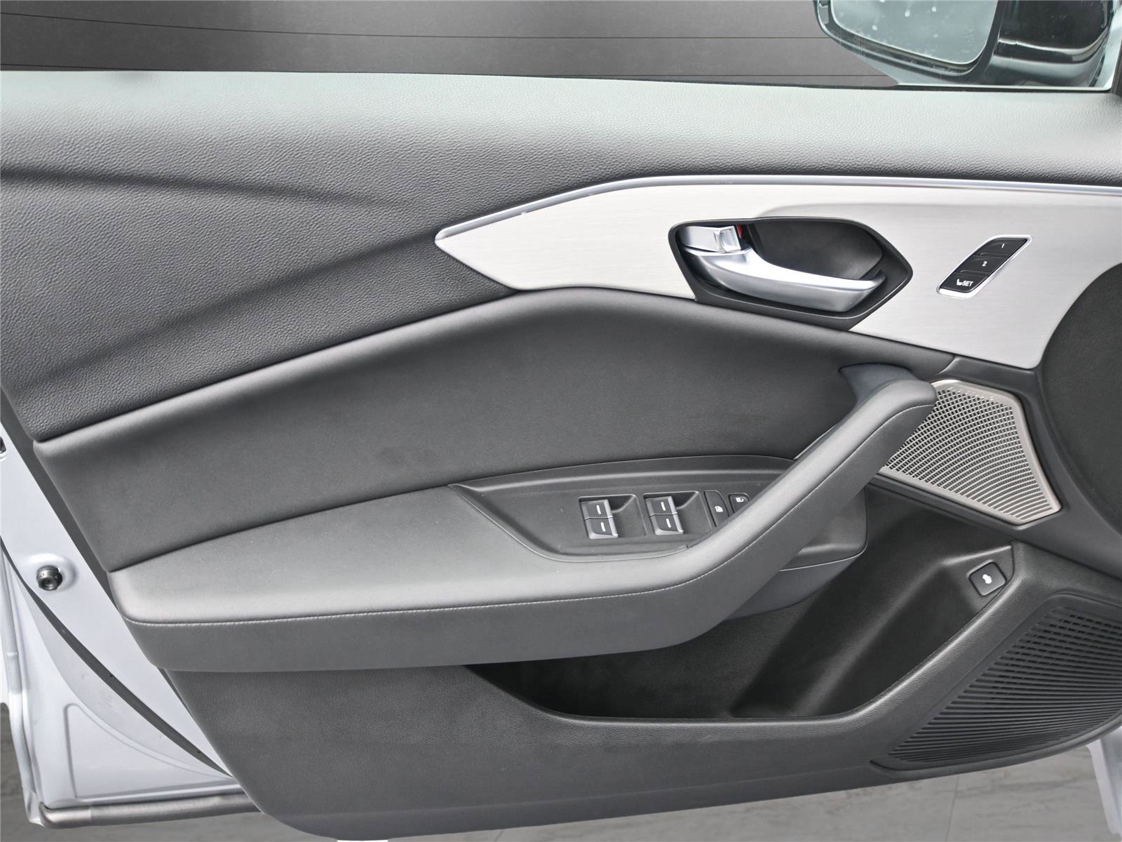 Certified 2023 Acura TLX w/ Technology Package image 10