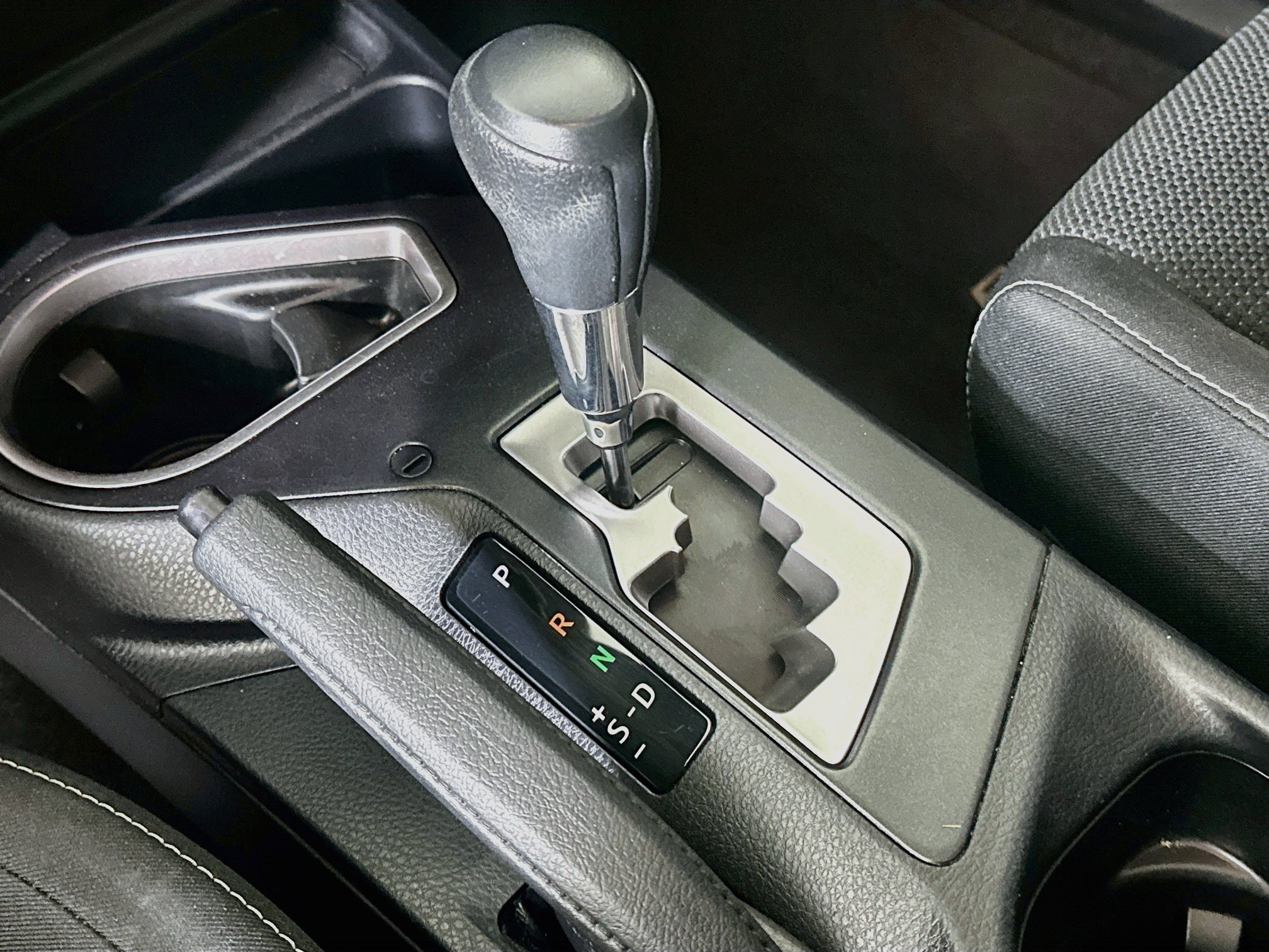 Used 2017 Toyota RAV4 XLE AWD/4WD image 23
